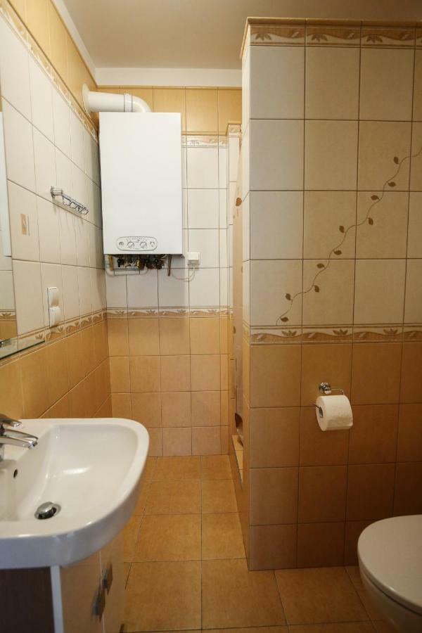 Na Pierwszym Pietrze Apartment *